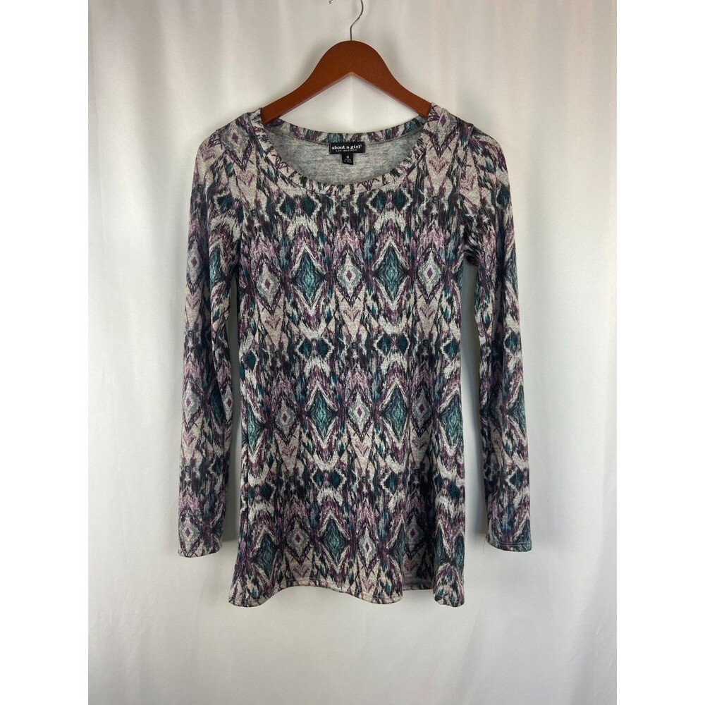 About A Girl Women's Medium Blouse Geometric Long Sleeve Shirt Stretch Purple